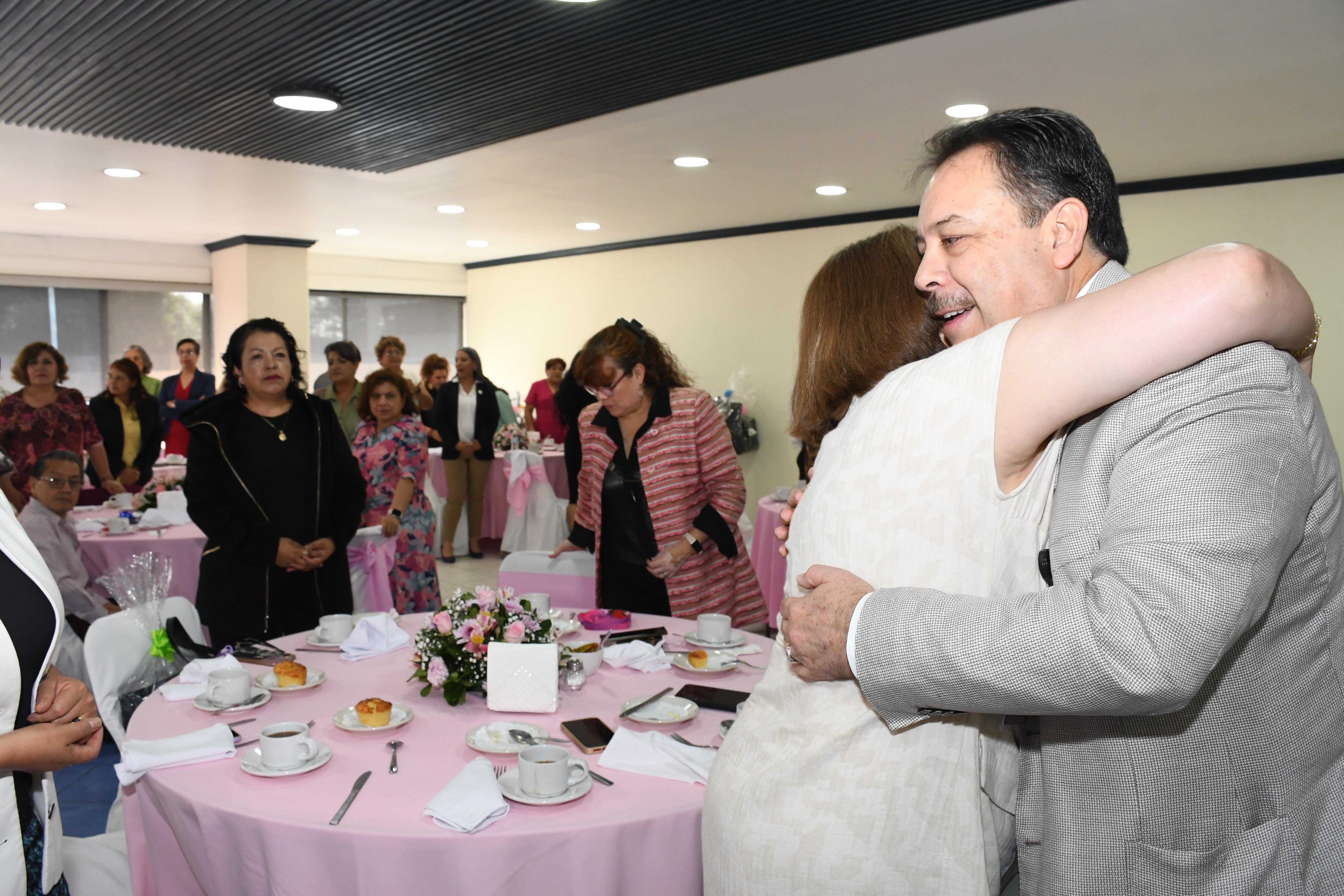 Desayuno por el Día de la Secretaria